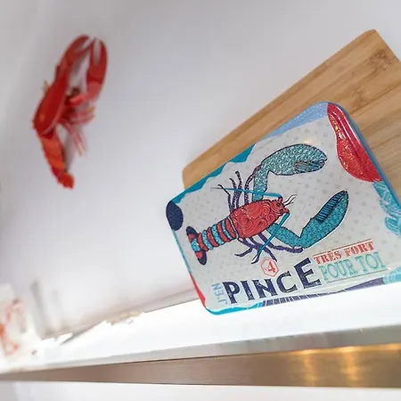 Le Corbeau Et Le Homard, Un Vrai Havre De Paix * Ντιζόν