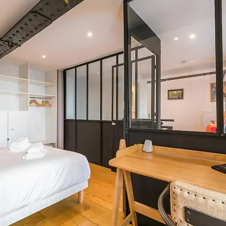 Le Corbeau Et Le Homard, Un Vrai Havre De Paix Daire *