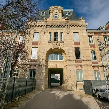 Apartamento Le Corbeau Et Le Homard Dijon