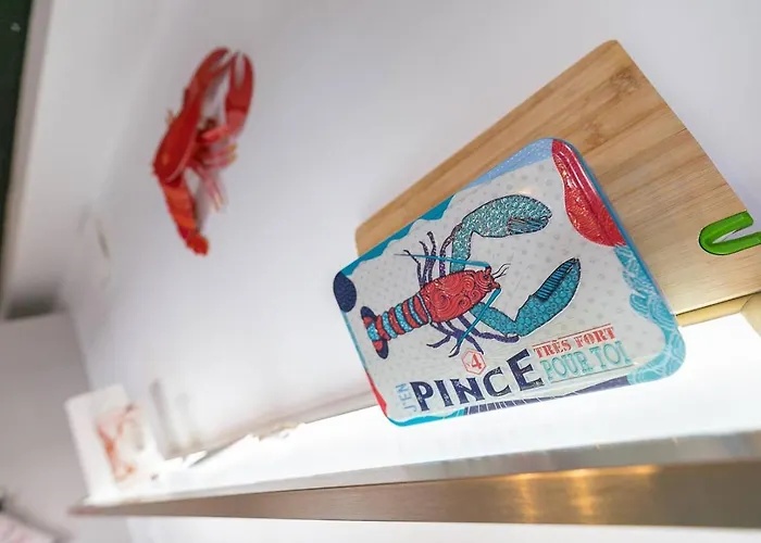 Le Corbeau Et Le Homard, Un Vrai Havre De Paix * Dijon